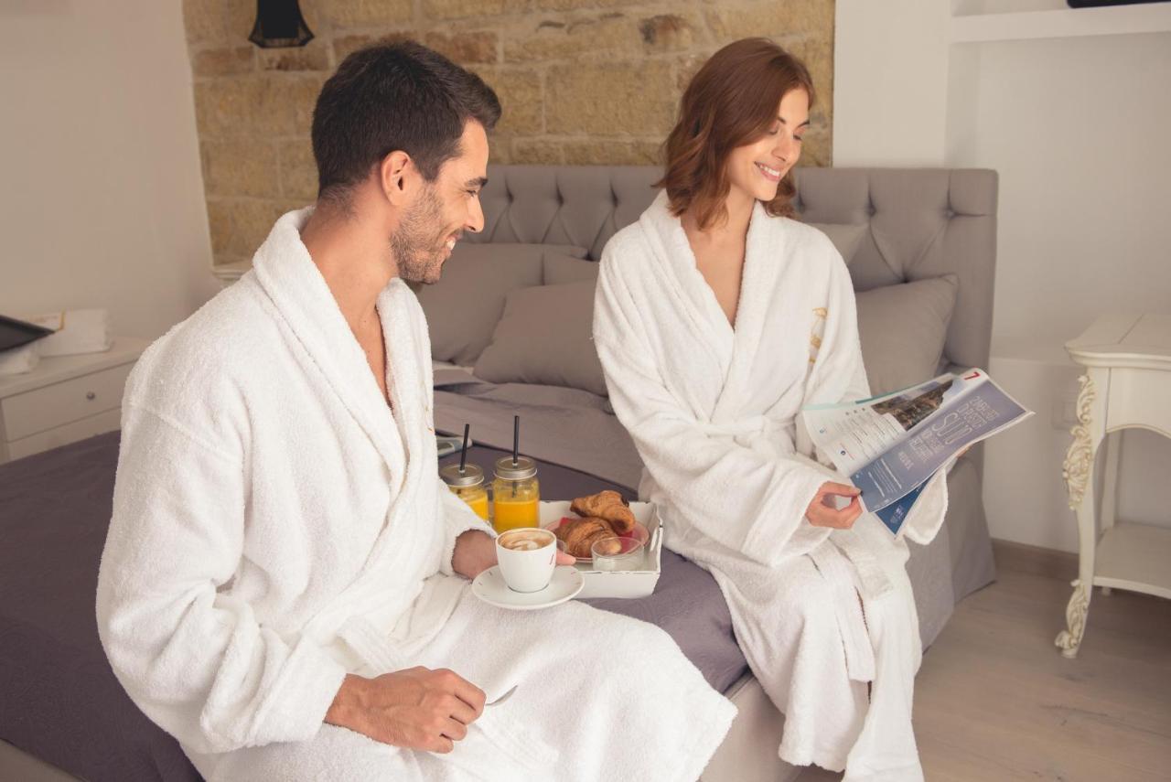 Mare Versus Luxury Suites Барлетта Екстер'єр фото